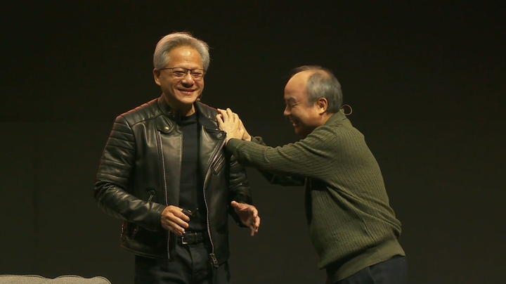黄仁勋最新演讲：每家公司都将成为 AI 制造商 | 万字实录