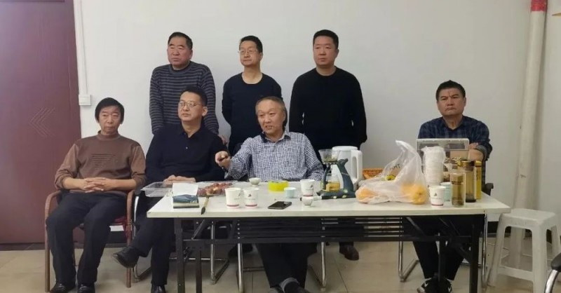 师恩钊老师偕北派山水助教团队创作巨幅《中华雄风》万里长城山水画