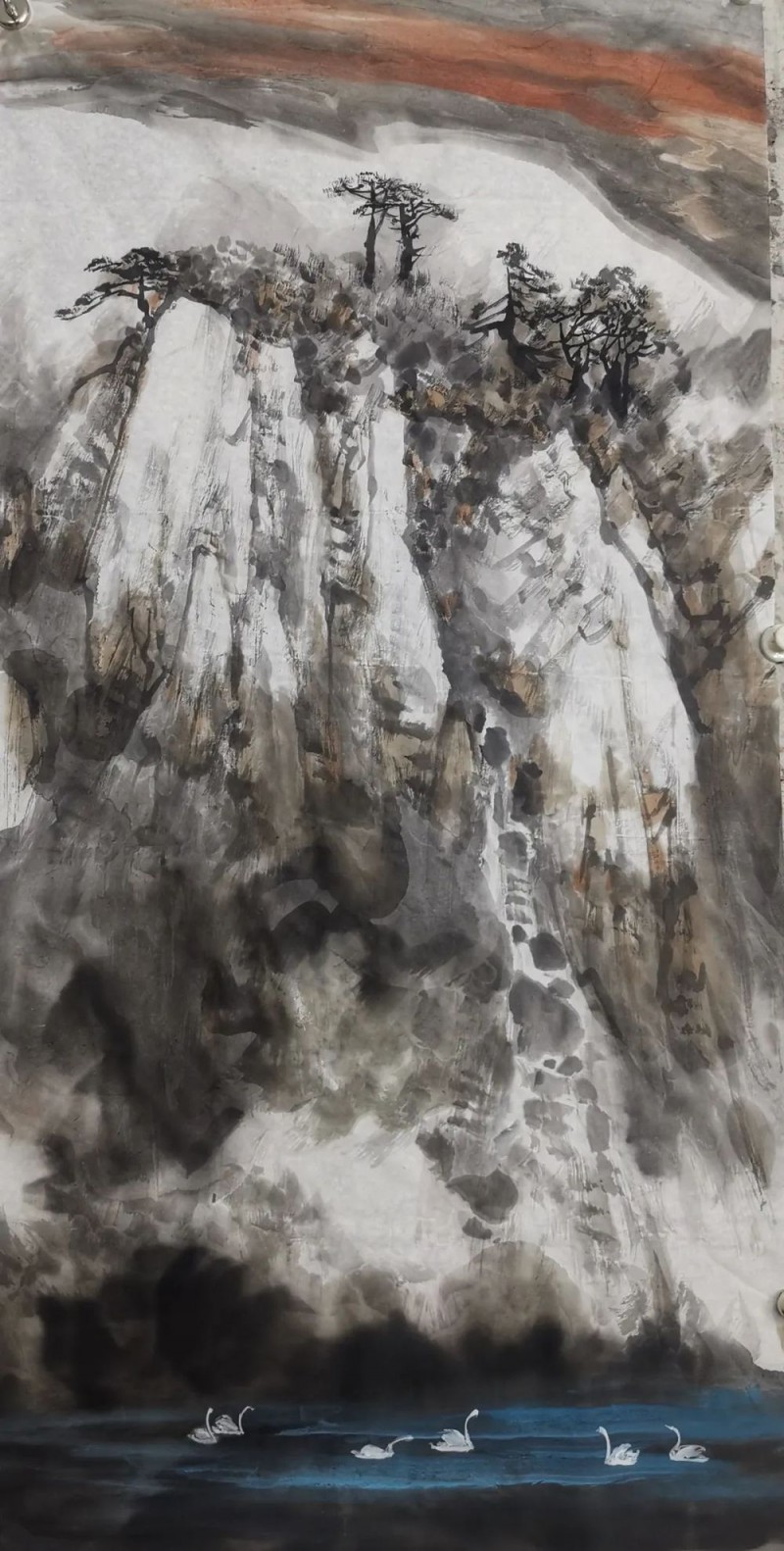 师恩钊老师偕北派山水助教团队创作巨幅《中华雄风》万里长城山水画