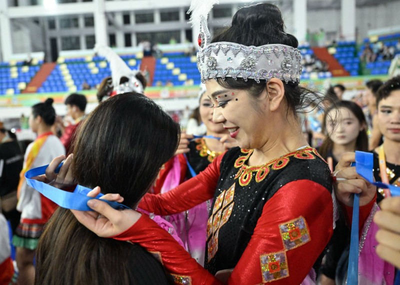 运动“荟”・同心圆｜同唱一首歌，共舞一支曲，民族健身操赛场绘就民族团结画卷