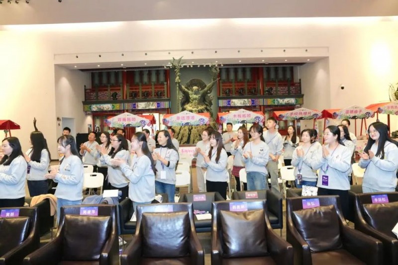 “春耕计划”为美耕心，美林美育启迪未来