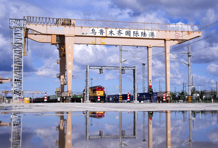 再迎风口！十个关键词重新定义中国西部丨新华深读