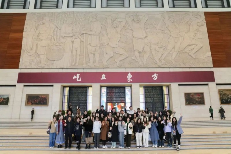 “春耕计划”为美耕心，美林美育启迪未来