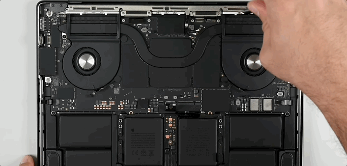 几乎没变化的全新 MacBook Pro，偷偷在这两个地方升了级