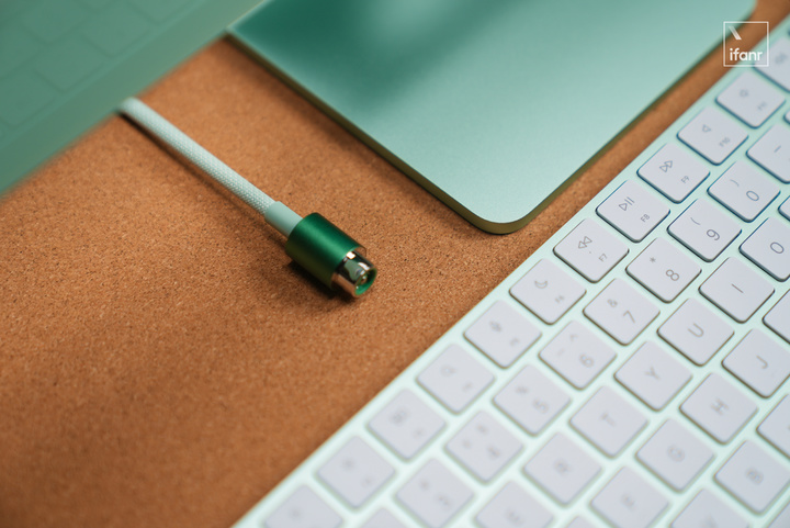 体验 iMac M4 后，我发现了苹果的小心思和乔布斯的影子