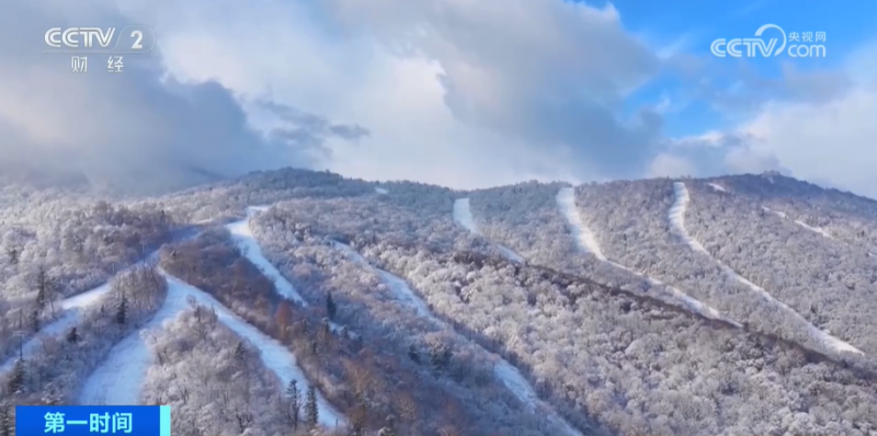 北方各地滑雪场纷纷启动造雪和景区提质改造工作 提前布局冰雪经济