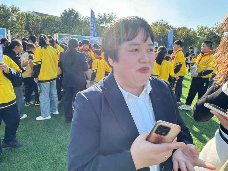 改革沃土绽放法治之花――“全国网络普法行安徽站”活动采访团走进小岗村