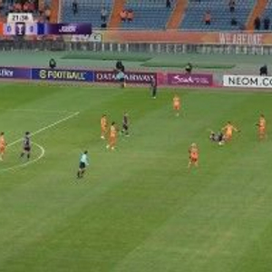 亚冠精英-泰山1-0柔佛新山重返晋级区 泽卡制胜毕津浩离谱失空门