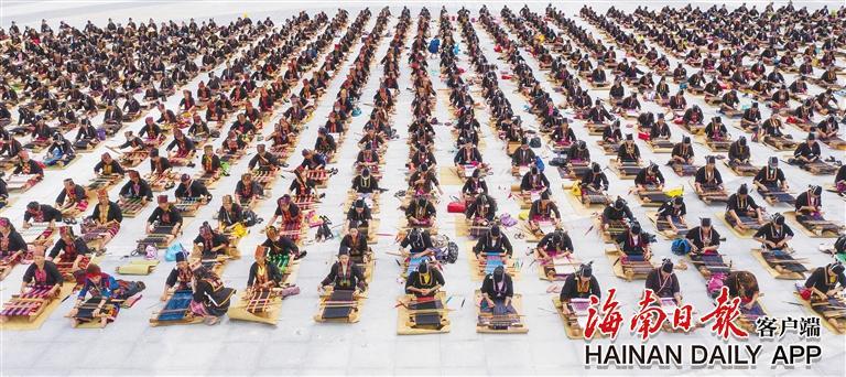 文化中国行丨这个成就了不起！黎族传统纺染织绣技艺从濒临灭绝走向繁荣发展