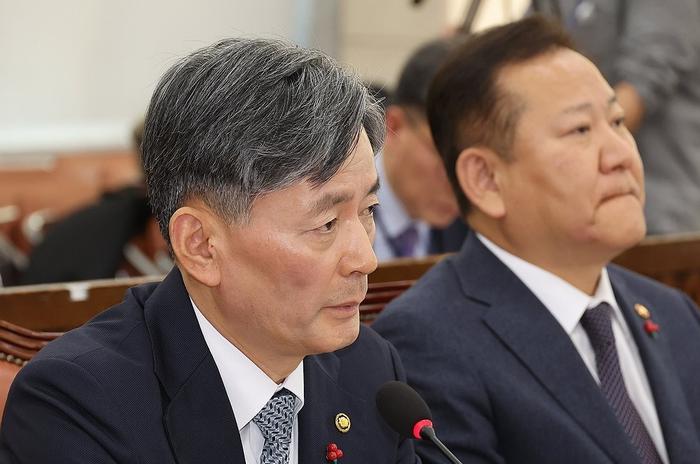 韩国国会就戒严令事件展开紧急质询