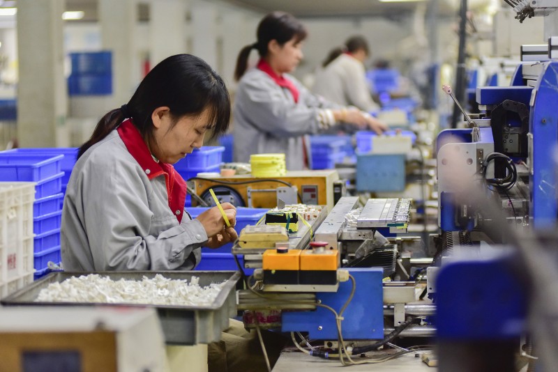 2025中国经济关键词丨强化政策扶持  全方位促进民营经济持续健康蓬勃发展