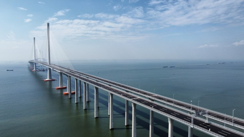 晶采观察丨横琴往返澳门  120秒沉浸式体验新轻轨