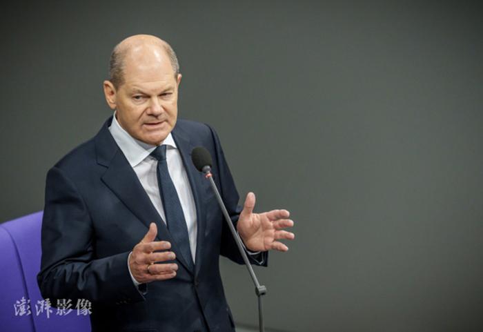 英媒爆:波兰总统呼吁没收价值2600亿欧元俄资产用于援乌,朔尔茨当场怒吼反对