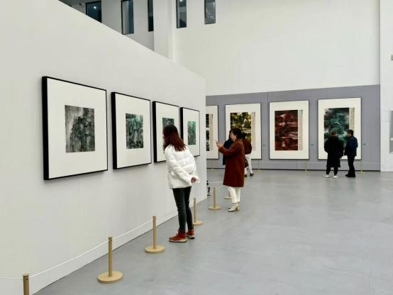 雄观江海 宝山意象――汪家芳水墨绘画作品展在沪开展