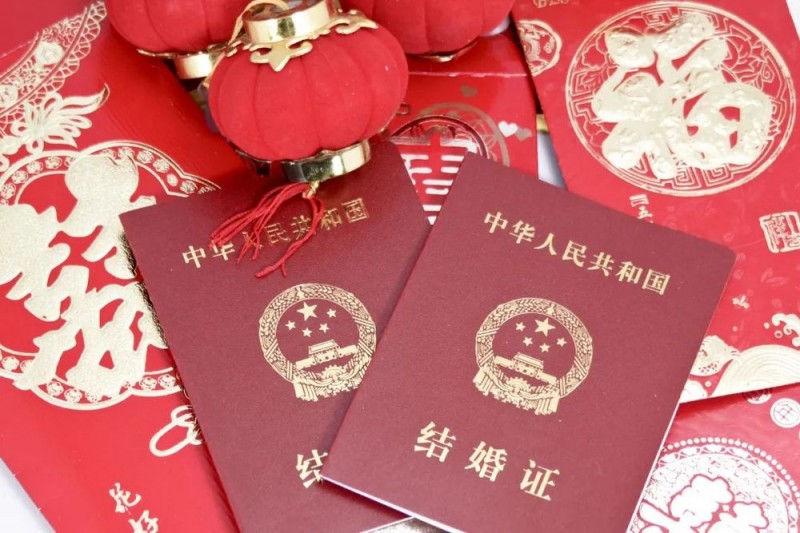 7点出发丨四川一学校全体教师举报副校长？官方通报！