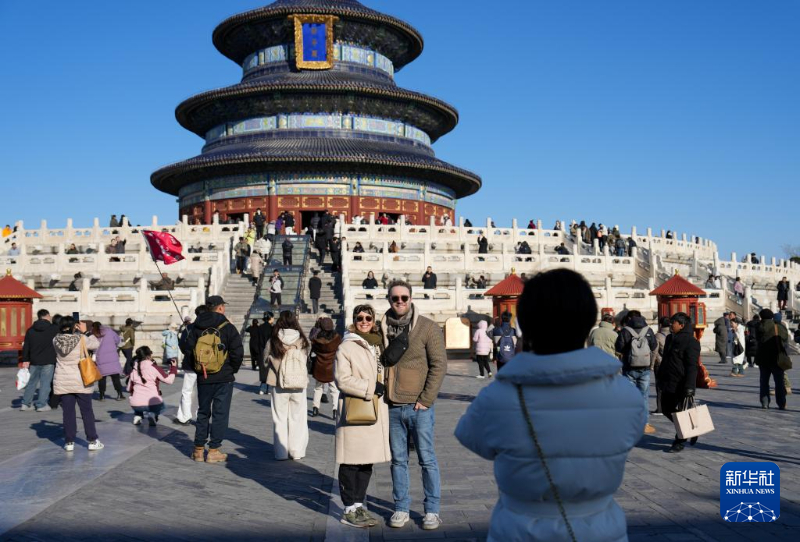 新华全媒＋丨外籍人士“中国游”持续火热
