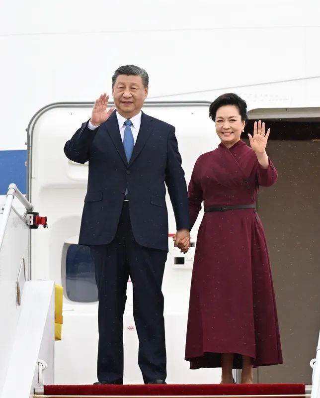 坚实的步伐丨以人类前途为怀  以人民福祉为念