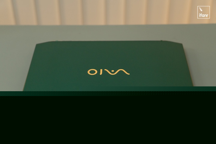 VAIO SX14-R 体验：碳纤维的艺术，轻到极致