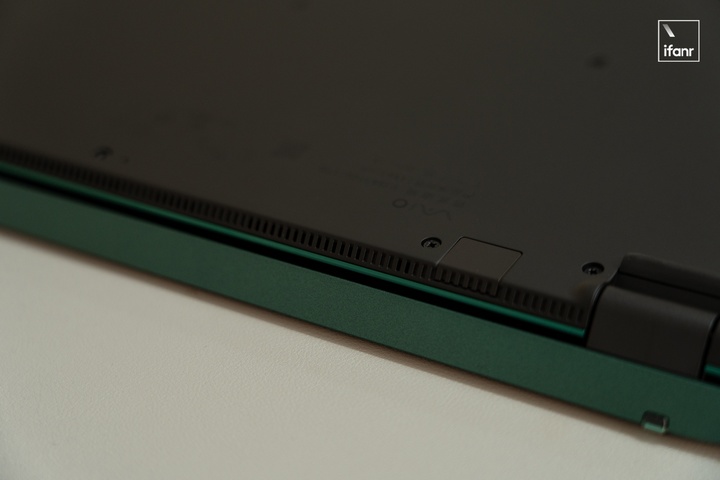 VAIO SX14-R 体验：碳纤维的艺术，轻到极致