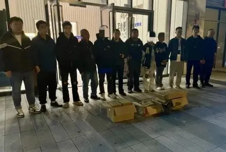 别开门！已有多个小区中招  发现请立即报警