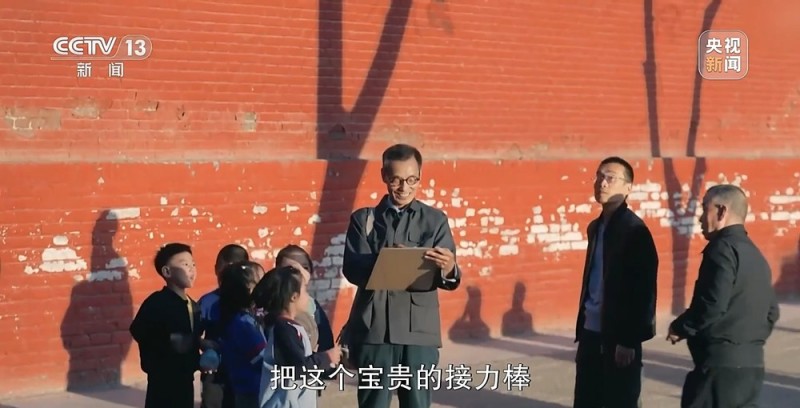 新闻周刊丨从文物保护到科普达人 “斗拱爷爷”为传承转身