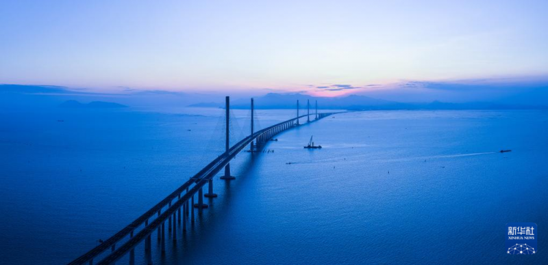 新华全媒+丨黄茅海跨海通道通车 粤港澳大湾区再添“关键一横”