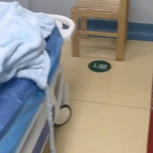 广州一女婴疑接种疫苗后24小时内死亡，官方通报