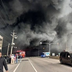 台湾台中一超市仓库发生火灾 已致9死7伤