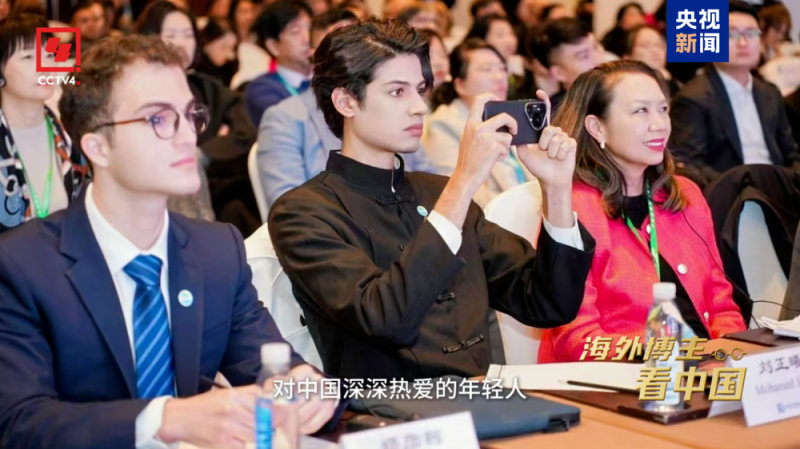 埃及小伙儿带你看中埃文化交流大场面！