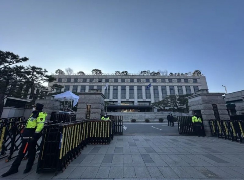 7点出发｜河南一男孩被同学狂扇耳光致右耳失聪？教育局回应！
