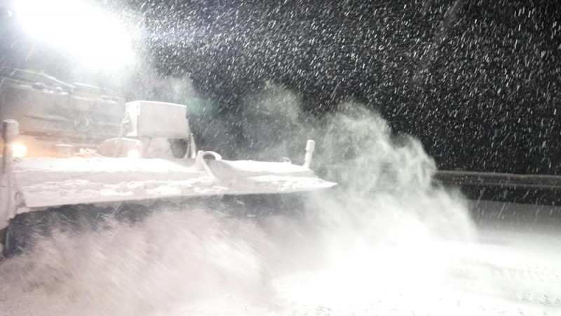 新春走基层丨零下25℃！连夜除雪乌鞘岭