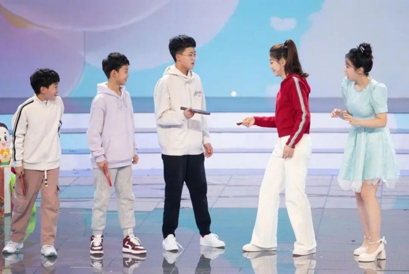 萌娃欢乐闹春，少年跃动开年――中央广播电视总台推出首届少儿春晚