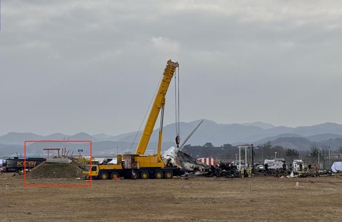 五问韩国客机事故,多位专家质疑:最后四分钟究竟发生了啥?或经历一系列致命故障