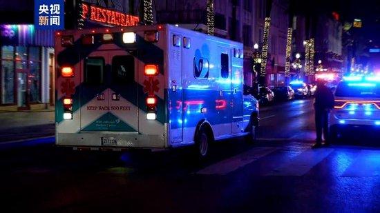 美国汽车“蓄意”冲撞人群已致10死35伤 车上发现简易爆炸装置