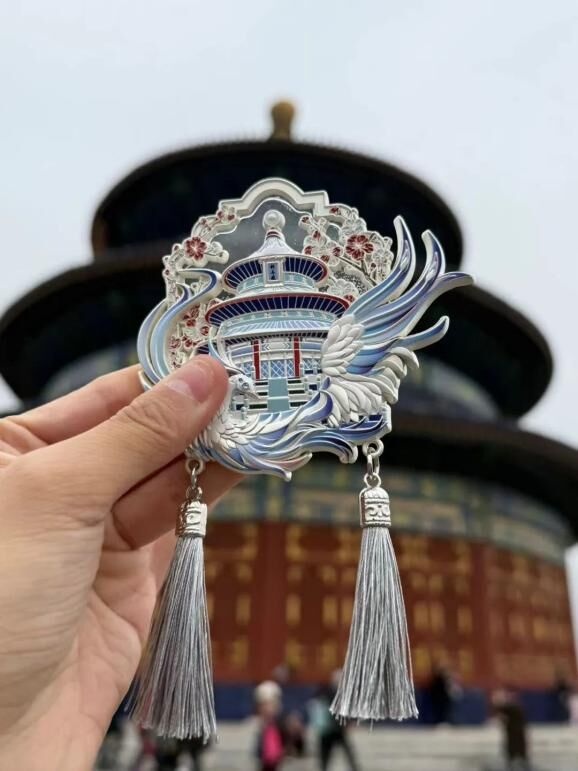 新华网文化观察丨2024年，那些火出圈的文创
