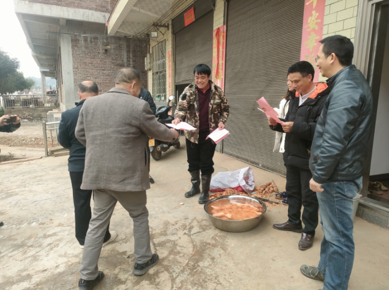 雷知明：风雨无阻19载  用脚步丈量近10万公里河道