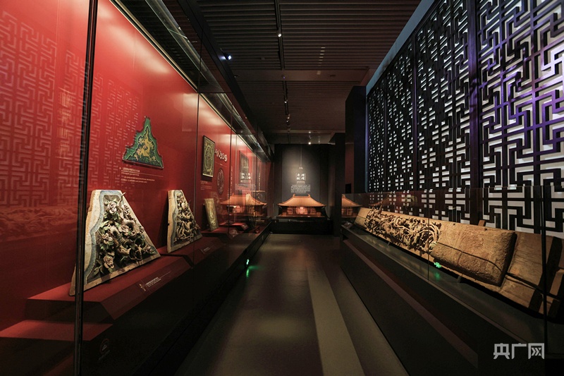 山西永乐宫150余件文物在京展出  AI解锁700年建筑与壁画传奇