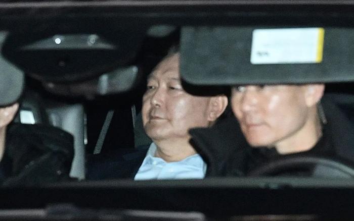 被捕后又被拘留调查,多案在身的尹锡悦将面临什么?