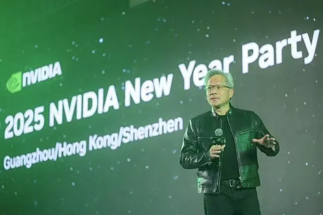 TikTok恢复在美服务！特朗普提方案：希望美国占股50%；微信重磅更新！微信语音通话可用系统电话接听；格力回应董明珠被停职审查丨雷峰早报