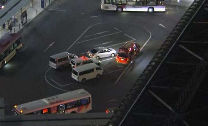 日本长野站附近至少2人被刺伤 1人失去意识