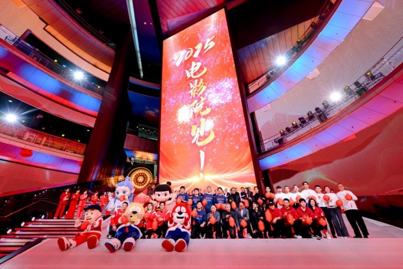 主创阵容强大，市场关注度高！2025年春节档电影片单发布