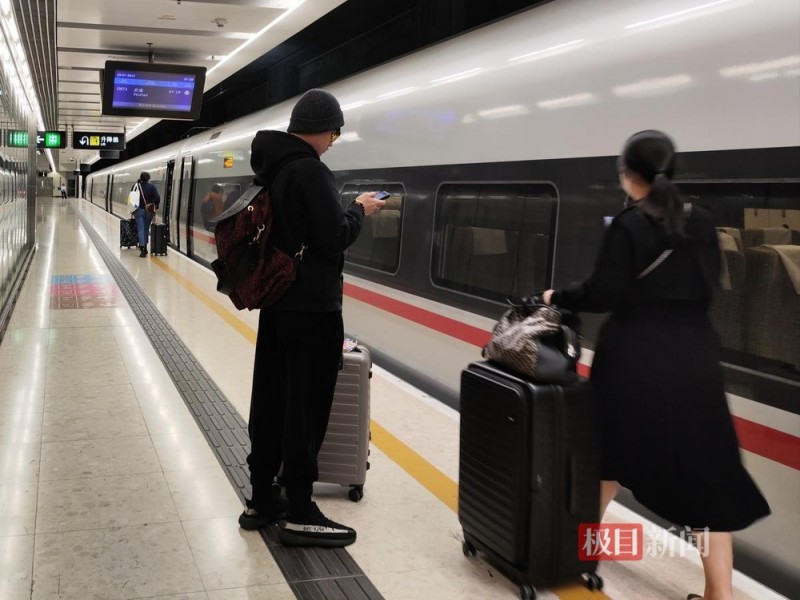 复兴号都听得懂“港普”了！今天，香港的内地“朋友圈”扩大了