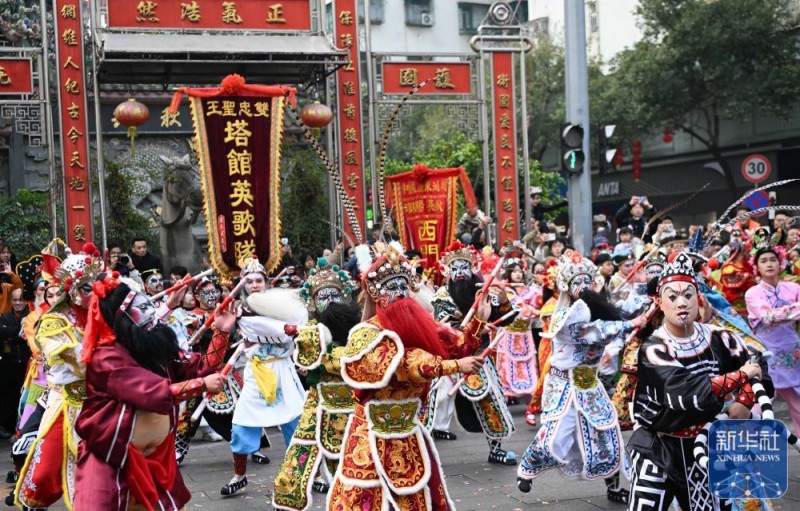新华全媒＋・文化中国行丨英歌舞起闹新春