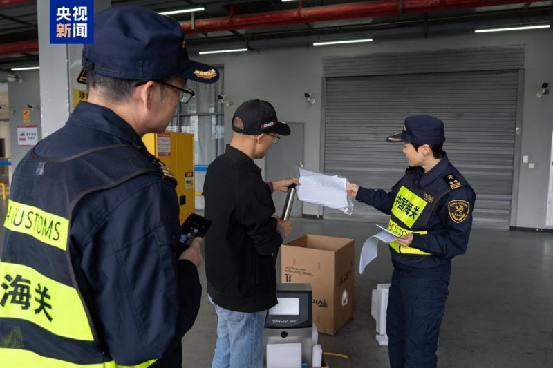 港珠澳大桥珠海公路口岸进出口总值破万亿