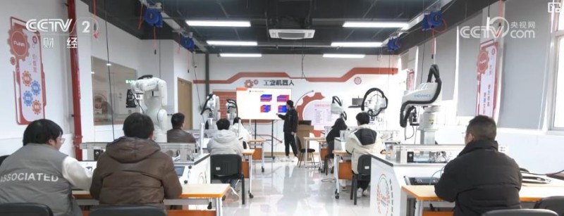 节前岗位对接忙：多地推出多样化活动 力促就业与用工双赢