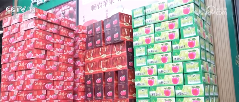 年货市场“火热”腾起浓浓“烟火气” 国风国潮拓空间觅新机