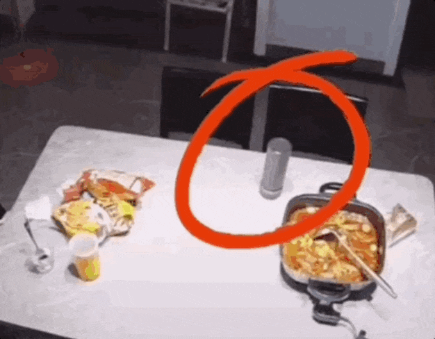 保温杯手中“爆炸”，只因泡了它？很多人都这样做过！转给家人→
