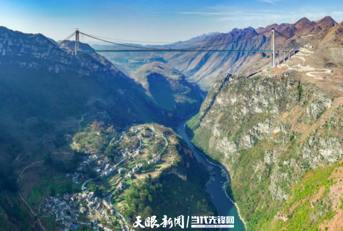 贵州这座“横竖都是世界第一”的大桥合龙了！