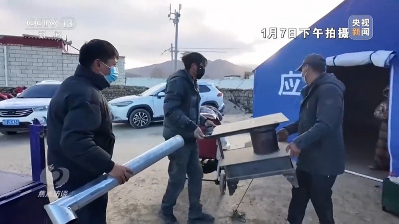 焦点访谈丨众志成城！多方力量汇聚西藏震区  守护群众平安