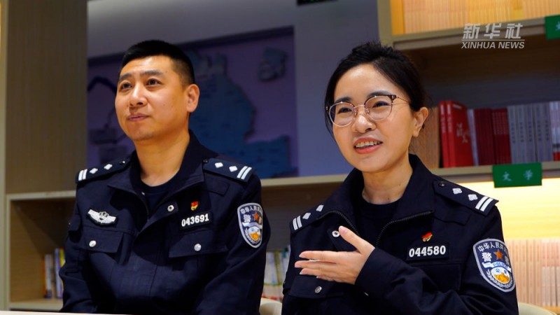 初心不渝：警徽照亮万家灯火